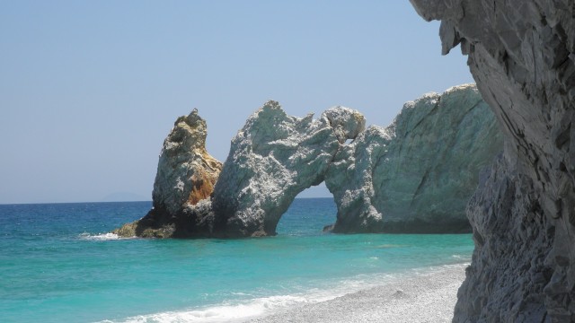 Lararia Beach, Skiathos - Turkey and Greek Islands Cruise Holidays travelogue