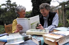 two older ladies reading